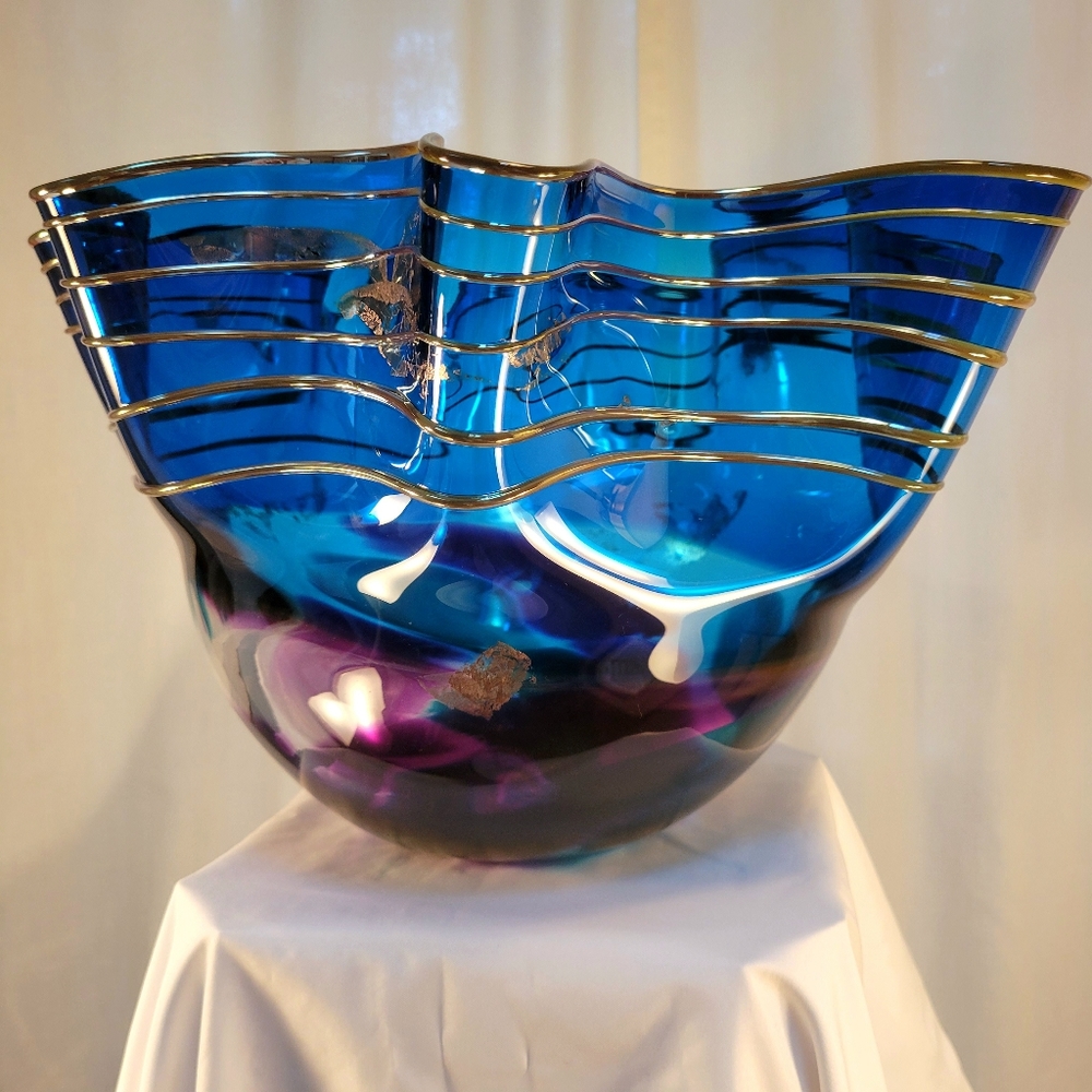 Scott & Laura Curry PNW Art Glass Blue/Gold Large Ruffled Handkerchief Bowl 2002 - Picture 2 of 10